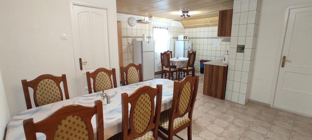 Hotel Timbi Vendeghaz Vonyarcvashegy Exteriér fotografie