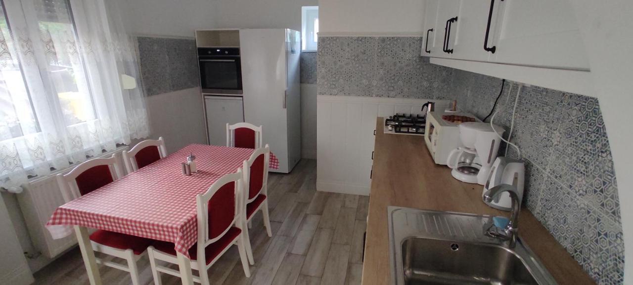 Hotel Timbi Vendeghaz Vonyarcvashegy Exteriér fotografie